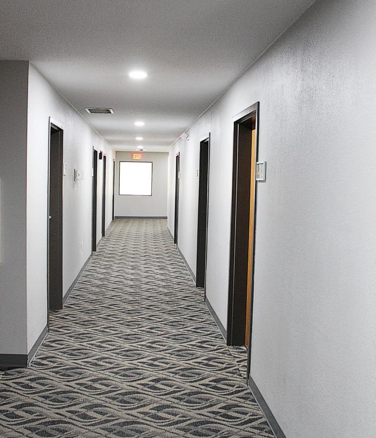 Greenlight Inn & Suites St James Saint James Exterior foto